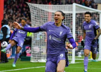 Con gol en tiempo agregado, Liverpool se impone 0-1 a Nottingham