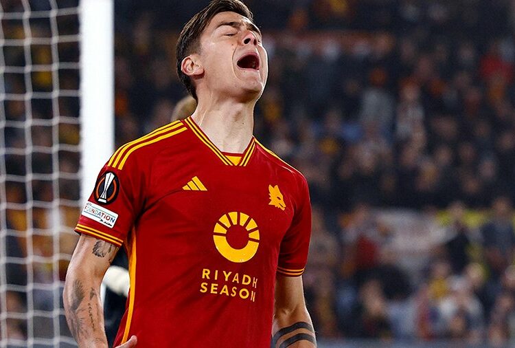 La selección argentina confirmó la baja de Paulo Dybala para los amistosos y espera por la evolución de Messi