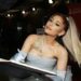 Ariana Grande trata de aplacar a sus fans tras la indignación que ha generado el disco sobre su divorcio