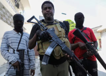 Jimmy “Barbecue” Chérizier, el líder pandillero que siembra la violencia en Haití, fue fortalecido anteriormente por la policía