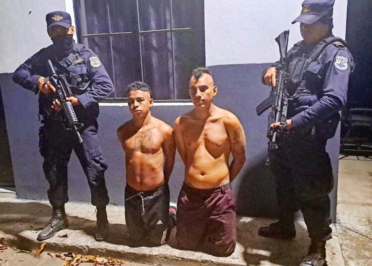 Capturan a dos pandilleros que formaban parte un grupo armado en Jiquilisco