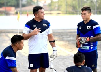 Mondragón, nuevo preparador de arqueros de la selecta playera