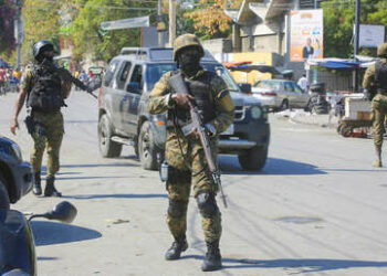 La Unión Europea retiró a todo su personal de Haití en medio de la violencia de las pandillas que piden la dimisión del primer ministro