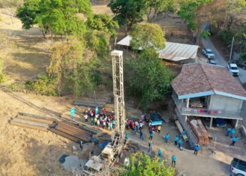 DOM inicia perforación de pozo en cantón El Alto Potonico, Chalatenango
