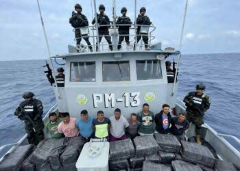 Marina Nacional incautó embarcación con cocaína valorada en $37 millones