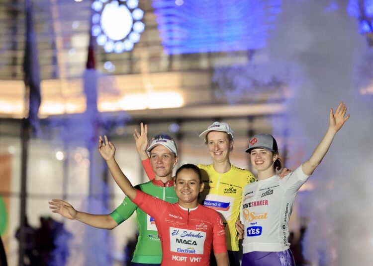 La salvadoreña Iris Bolaños ganó el jersey rojo en el prólogo de Tour El Salvador