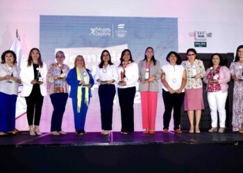 Yamil Bukele destaca el trabajo y aporte de la mujer en el deporte