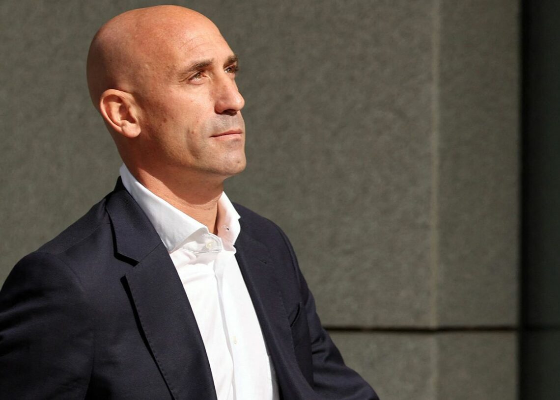 La Fiscalía Pide 2 Años Y Medio De Prisión Para Rubiales Por El Beso A Jenni Hermoso Diario La 9391