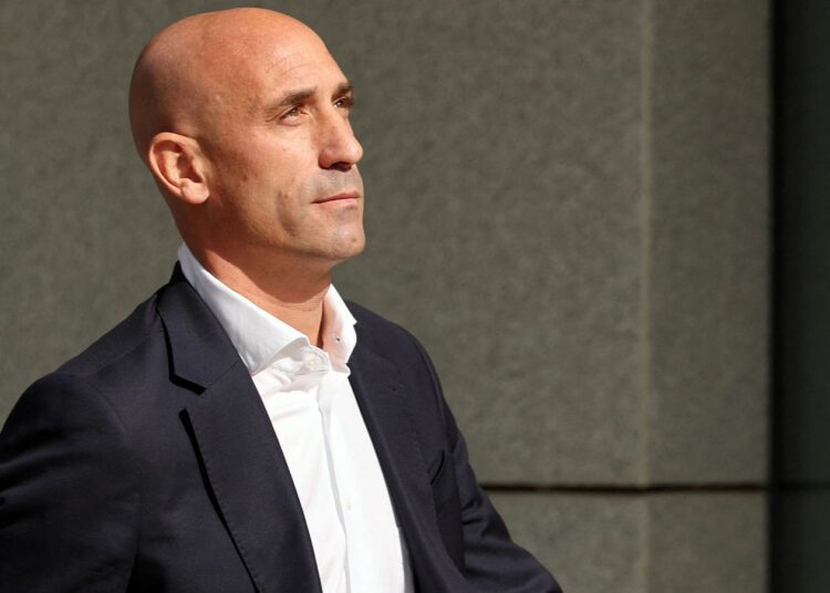 La Fiscalía Pide 2 Años Y Medio De Prisión Para Rubiales Por El Beso A