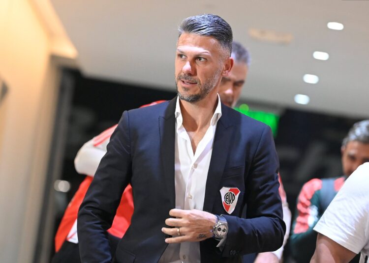 Aseguran que Martín Demichelis es uno de los candidatos a reemplazar a Xavi en Barcelona: