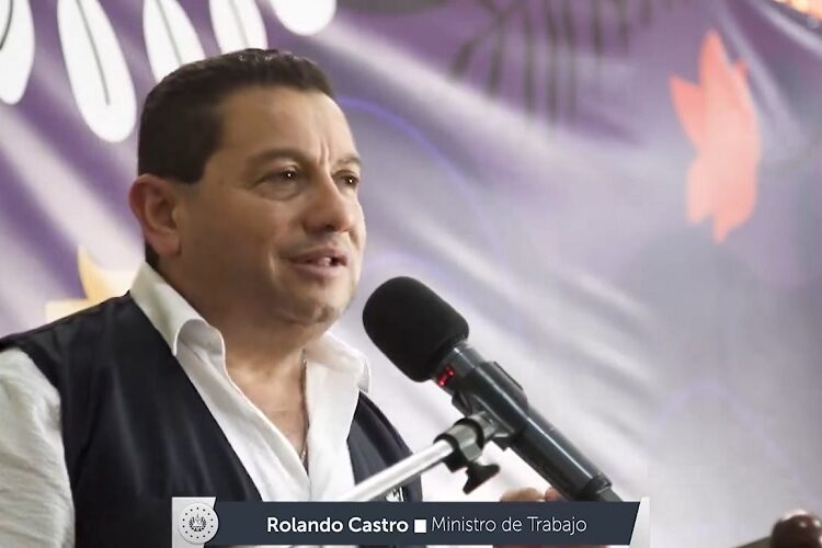 Ministro Rolando Castro: Seguimos impulsado el programa de inserción laboral para madres solteras