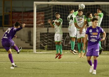 Santa Tecla le mete una manita a Alacranes en Las Delicias