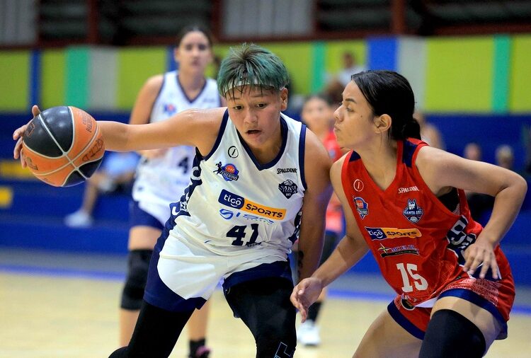 Santa Tecla consigue victoria contundente ante Santa Ana