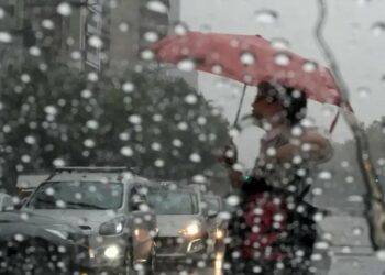 Alerta naranja por fuerte temporal de lluvia en Buenos Aires