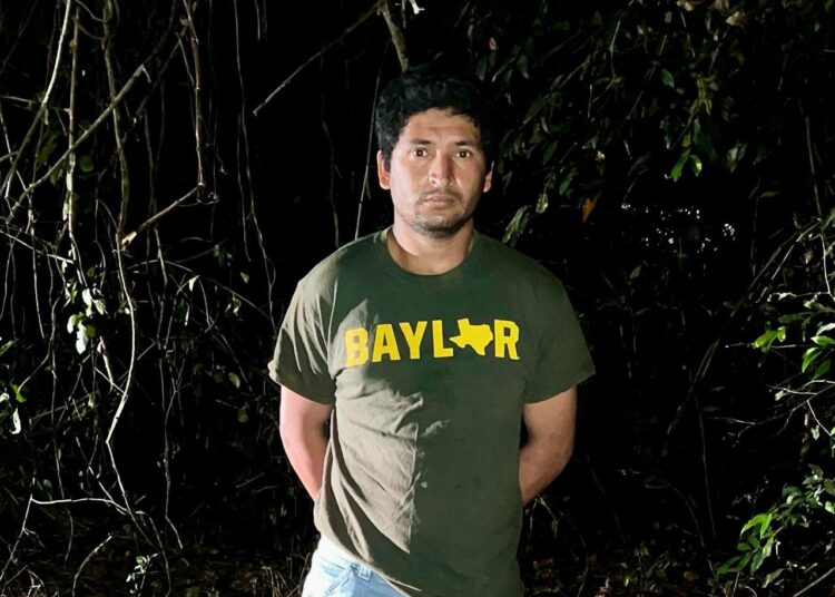 Pandillero mantenía oculto importante cantidad de armamento en La Paz