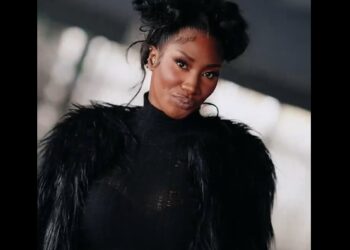 Aya Nakamura inaugurará los Juegos Olímpicos de París 2024 y responde con canción a criticas raciales