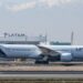 Un avión de Latam sufrió una falla técnica que dejó al menos 50 heridos
