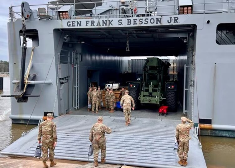 Estados Unidos destina barco del ejército para construir muelle en Gaza