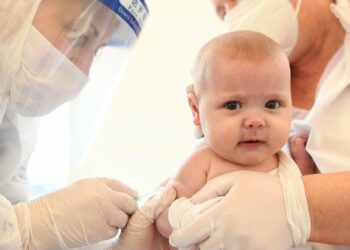 Descubren dos cambios biológicos en bebés nacidos durante la pandemia del covid-19