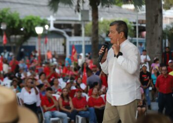 Manuel Flores buscará la secretaría general del FMLN tras fracaso electoral del partido