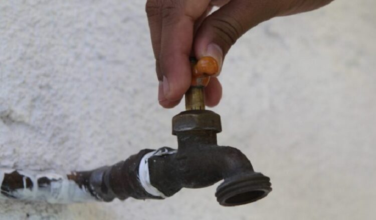 ANDA anuncia deficiencia de servicio de agua en algunas residenciales de Colón, La Libertad