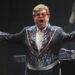 Pese a de decir adiós a las giras, Elton John trabaja en nueva música