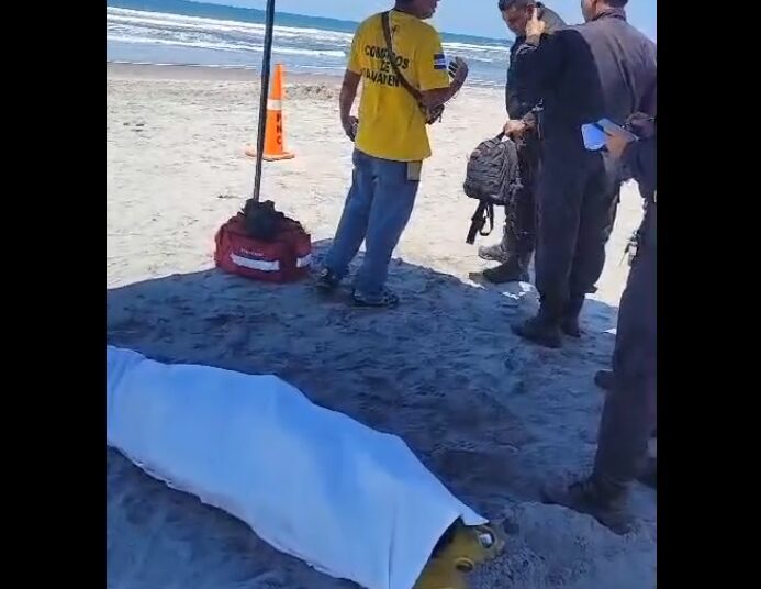 Corriente de retorno cobra la vida de un adulto mayor en playa San Luis La Herradura, La Paz