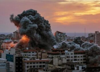 Congresista estadounidense pide lanzar bombas nucleares en Gaza y Ucrania para finaliza conflictos