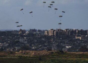 Gaza: caída de ayuda humanitaria deja al menos 5 muertos