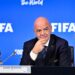 Infantino y la FIFA se oponen a la expulsión temporal en el fútbol