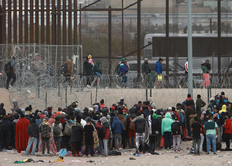 Una corte mantiene la suspensión de la ley «antimigrante» de Texas