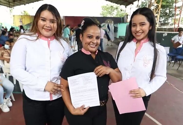 Ministro Rolando Castro: Seguimos trabajando con el Programa de Madres Solteras