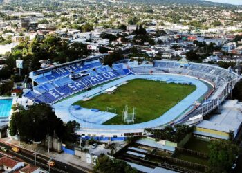 La selección de El Salvador enfrentará al Cadíz para inauguración del Jorge «Mágico» González