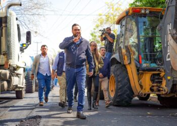 Alcalde Mario Durán verifica recarpeteo de 250 calles de San Salvador
