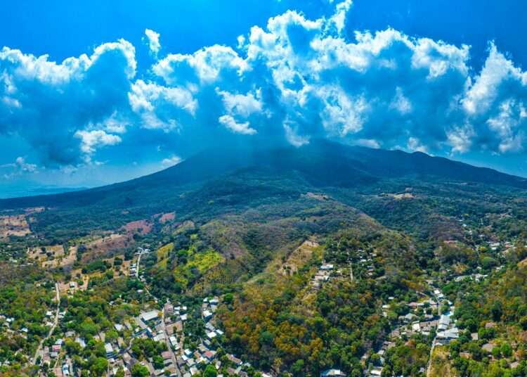 Pronostican lluvias al norte de Chalatenango, Santa Ana y Cabañas