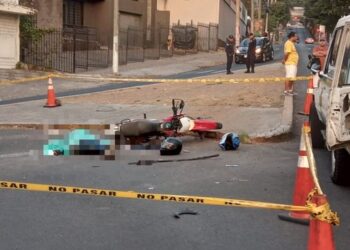 Mujer fallece en accidente de tránsito en calle El Mirador de la Escalón