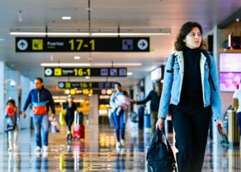 Nuevo sistema integrado de control de salida de pasajeros agilizará el proceso migratorio