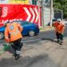 Limpian derrame de aceite en calle El Mirador de la Escalón