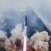 (VIDEOS) SpaceX lanza con éxito Starship pero pierde luego el contacto con el gigantesco cohete