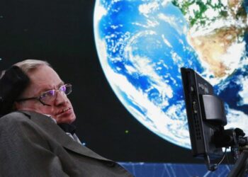 Revelan predicciones de Stephen Hawking sobre la inteligencia artificial, el fin del universo y la humanidad