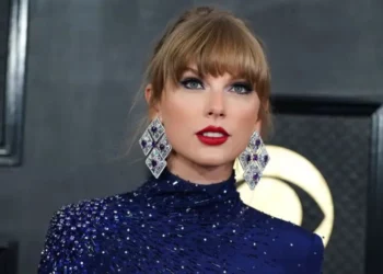 Fotos porno de Taylor Swift generadas con IA aparecen en una tienda en línea