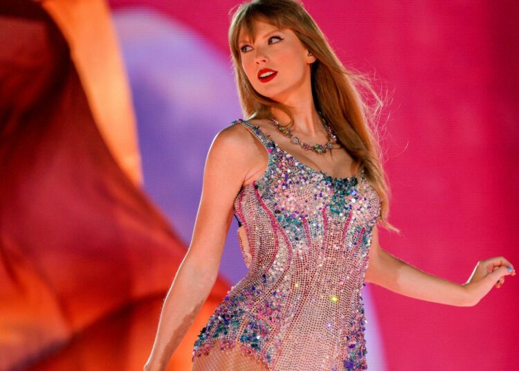 (VIDEO) Taylor Swift: The Eras Tour (Taylor’s Version) presenta su espectacular tráiler oficial