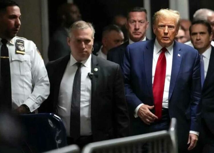 Jueza rechaza la petición de desestimar cargos contra Trump por retener documentos clasificados