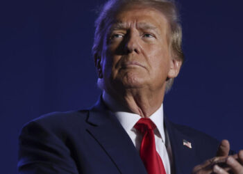 Trump promete liberar a los asaltantes del Capitolio