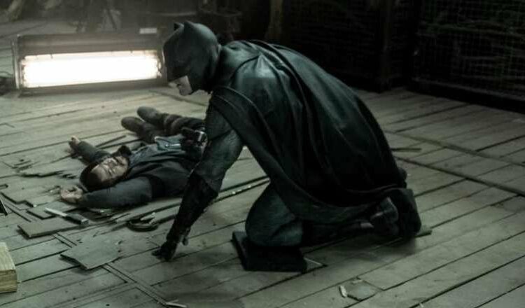Zack Snyder critica a quienes dicen que Batman no puede matar y justifica su decisión de cambiarlo