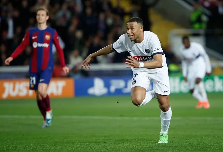 PSG golea al Barcelona y avanza a las semifinales de la Champions League