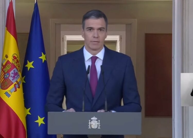 Pedro Sánchez decide seguir como presidente del Gobierno español