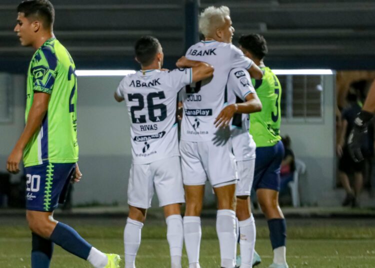 Ministro Rolando Castro: Vamos a las oficinas de los equipos de la LMF para honrar salarios de los jugadores