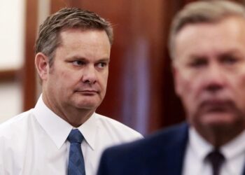 Comienza el juicio al líder de una secta apocalíptica que mató a los hijos de su pareja porque creía que eran “zombies”