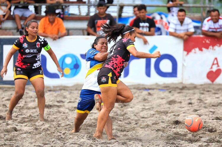 La cuarta edición de la Liga de Fútbol Playa contará con la participación de 41 equipos